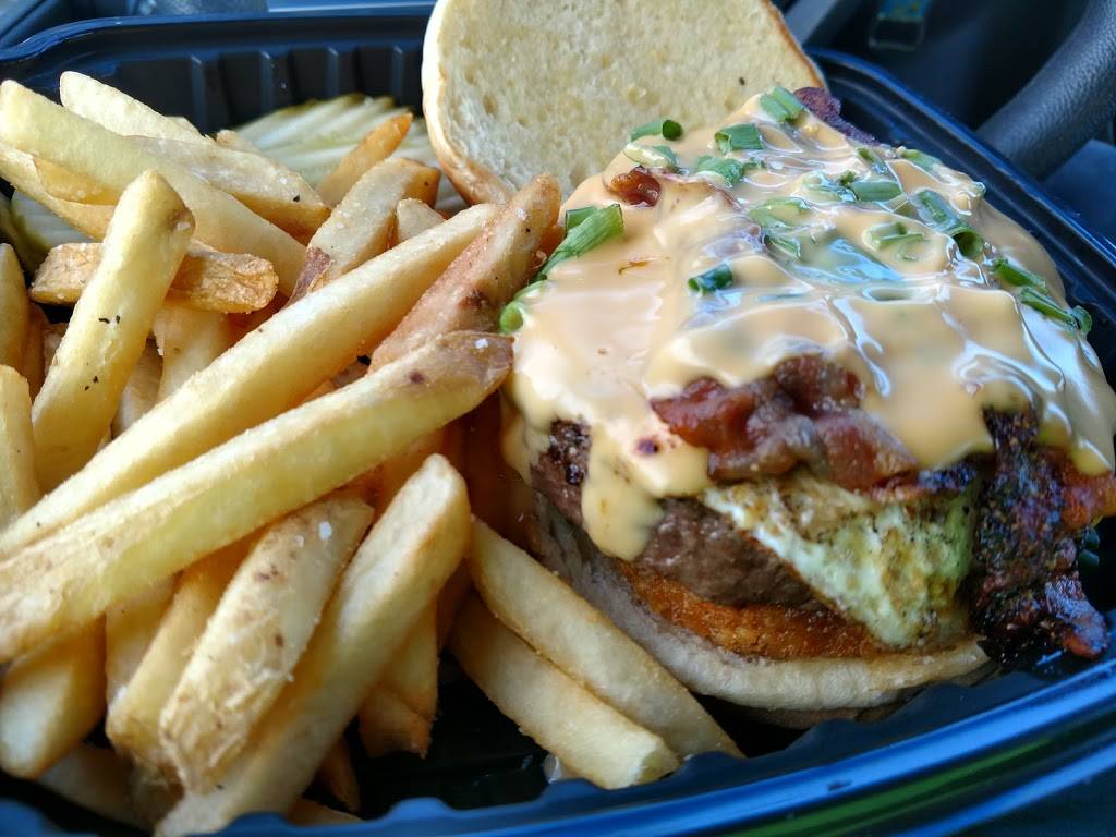 Old Chicago | restaurant | 3333 28th St SE A, Grand Rapids, MI 49512, USA | 6169401111 OR +1 616-940-1111