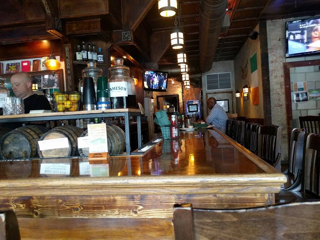 Star & Shamrock Tavern & Deli | meal takeaway | 1341 H St NE, Washington, DC 20002, USA | 2023883833 OR +1 202-388-3833