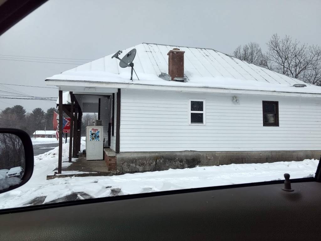 Mom & Pops Pizza | restaurant | 361 Porter Corners Rd, Porter Corners, NY 12859, USA | 5188937352 OR +1 518-893-7352