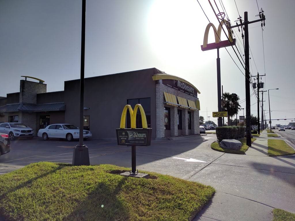 McDonalds | cafe | 4031 Saratoga Blvd, Corpus Christi, TX 78415, USA | 3618550876 OR +1 361-855-0876