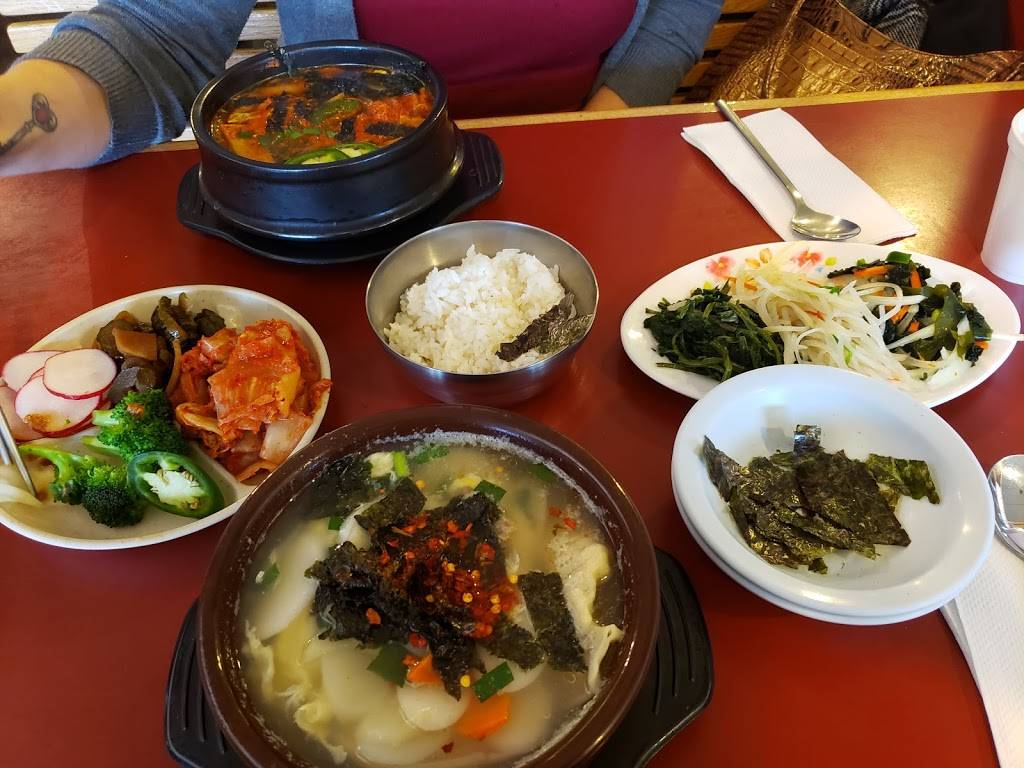 Panda Garden | restaurant | 233 N 48th St z, Lincoln, NE 68504, USA | 4024673800 OR +1 402-467-3800