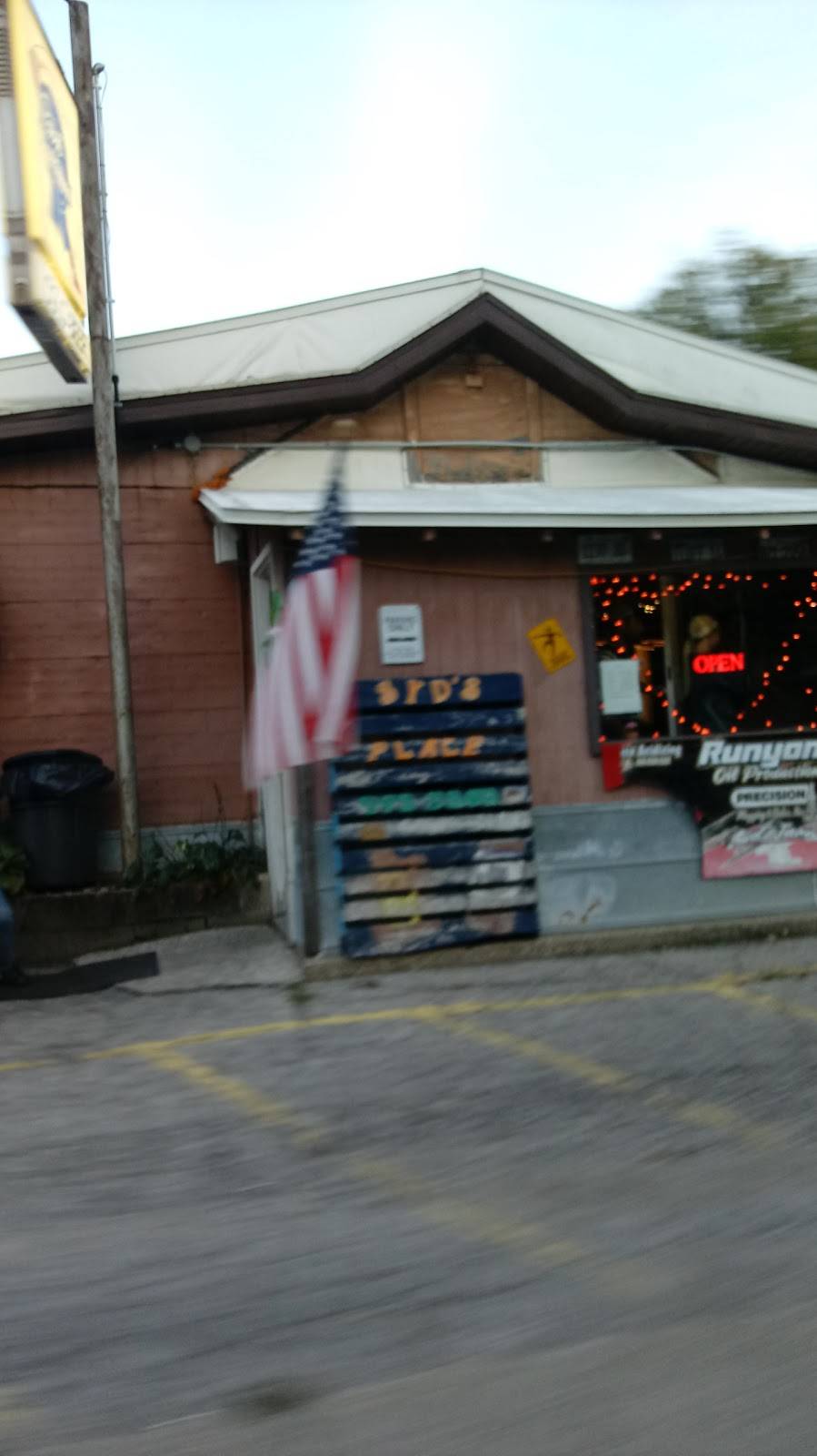 Syds Place Inc | restaurant | 1802 11th St, Lawrenceville, IL 62439, USA | 6189439040 OR +1 618-943-9040