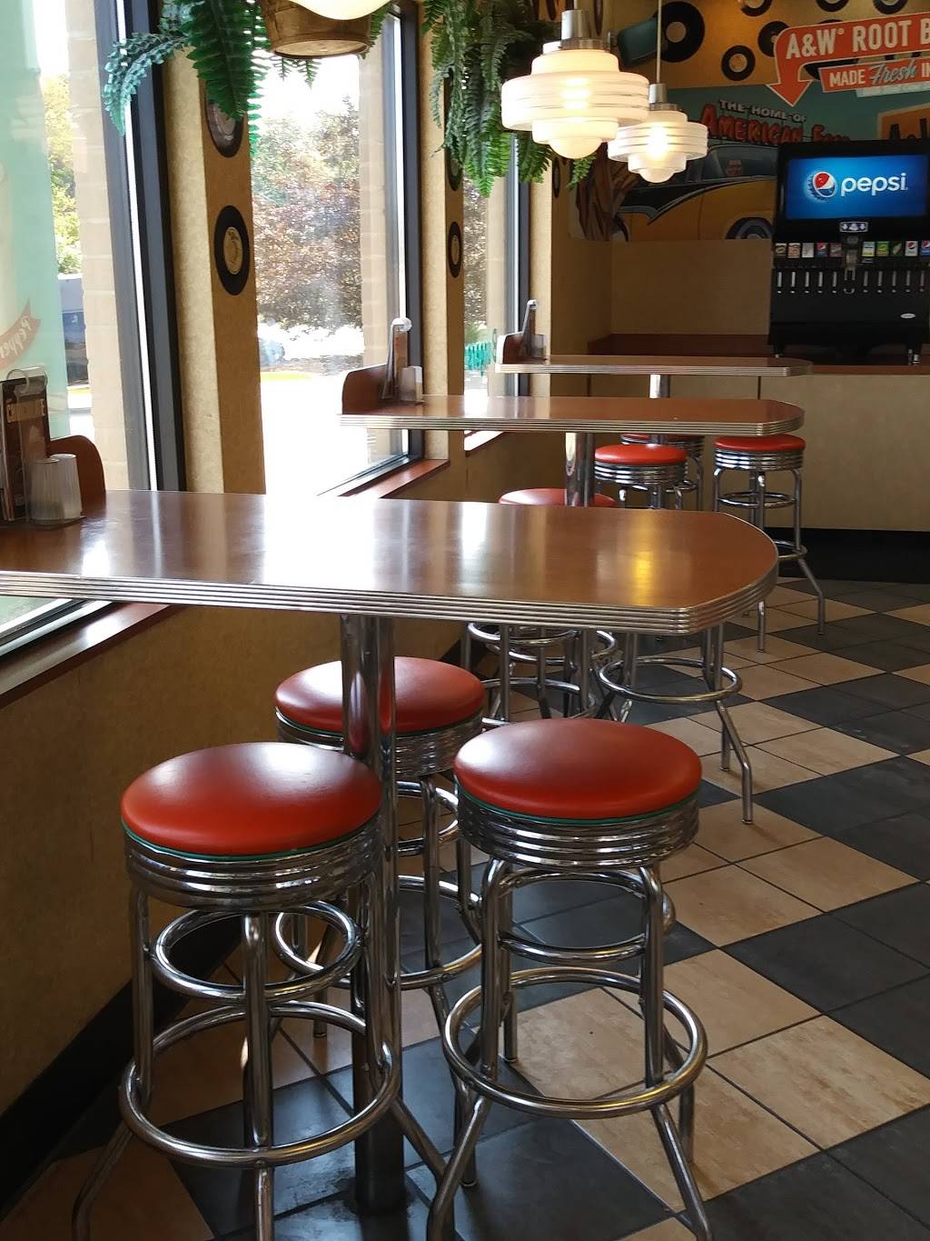 A&W Restaurant | restaurant | 3011 W Thompson Rd, Fenton, MI 48430, USA | 8107503002 OR +1 810-750-3002