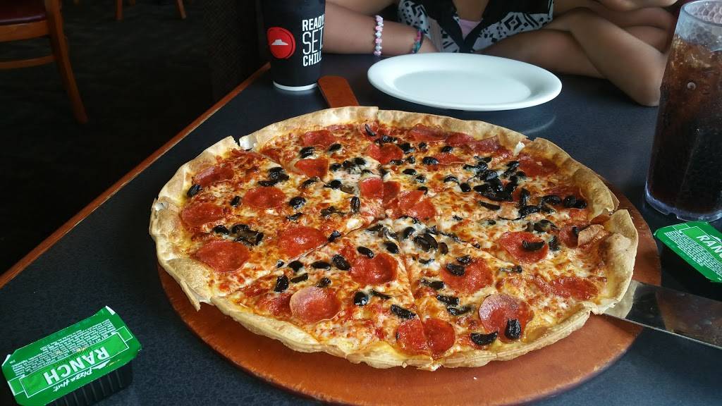 Pizza Hut | restaurant | 1749 SW Loop 410, San Antonio, TX 78227, USA | 2107984800 OR +1 210-798-4800