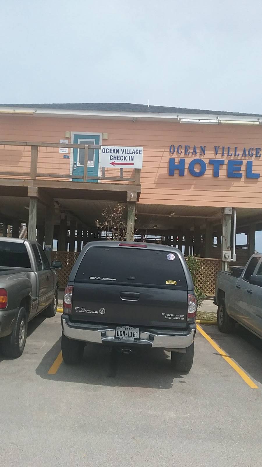 Seahorse Bar & Grill | cafe | 310 Ocean Ave, Surfside Beach, TX 77541, USA | 9792392233 OR +1 979-239-2233