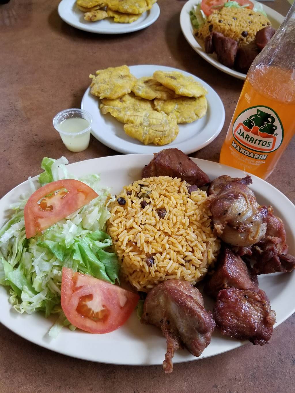 Shalom Puerto Rican Restaurant | restaurant | 3500 W National Ave, Milwaukee, WI 53215, USA | 4148827003 OR +1 414-882-7003