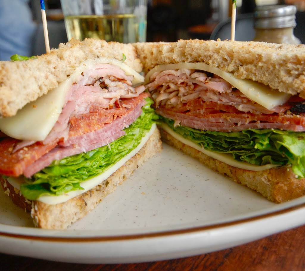 Tavern on the Hill | night club | 1724 E Main St, Newport, VT 05855, USA | 8023349006 OR +1 802-334-9006