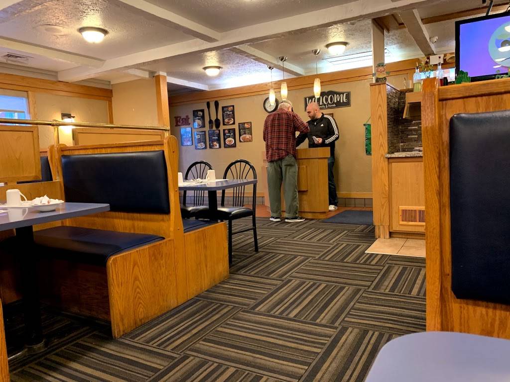 Tonys Family Restaurant | restaurant | 1515 W Pleasant Valley Rd, Cleveland, OH 44134, USA | 4408422250 OR +1 440-842-2250