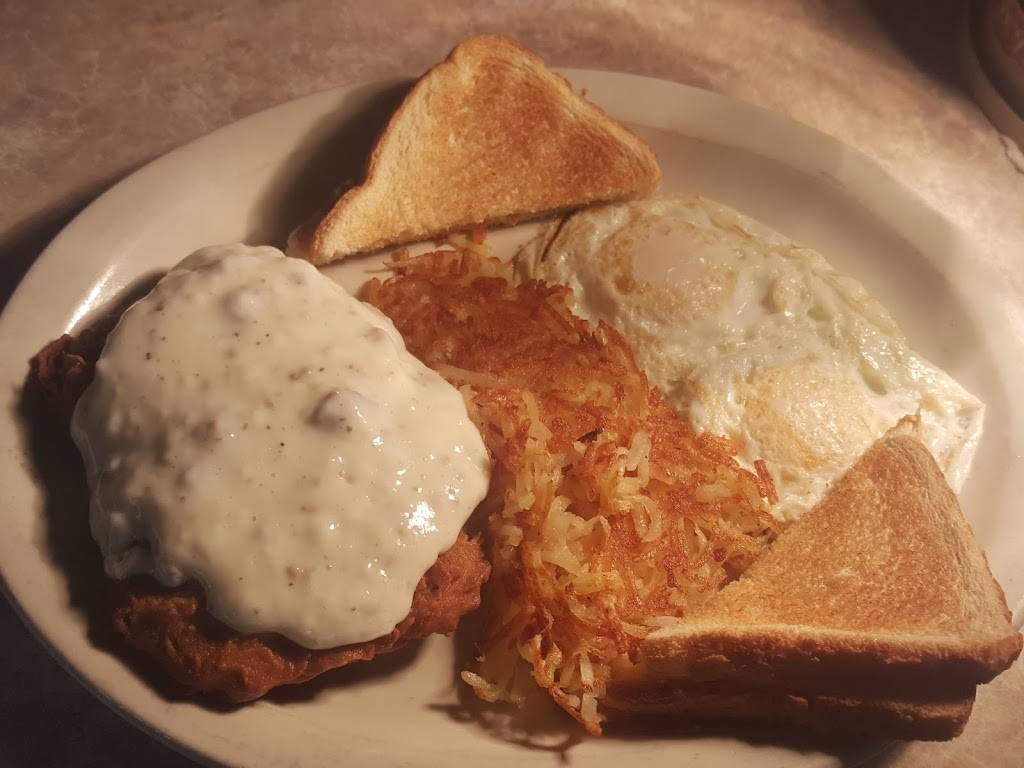 Carols Lakeview Restaurant | restaurant | 200 Iroquois Dr, Cherokee Village, AR 72529, USA | 8702573595 OR +1 870-257-3595