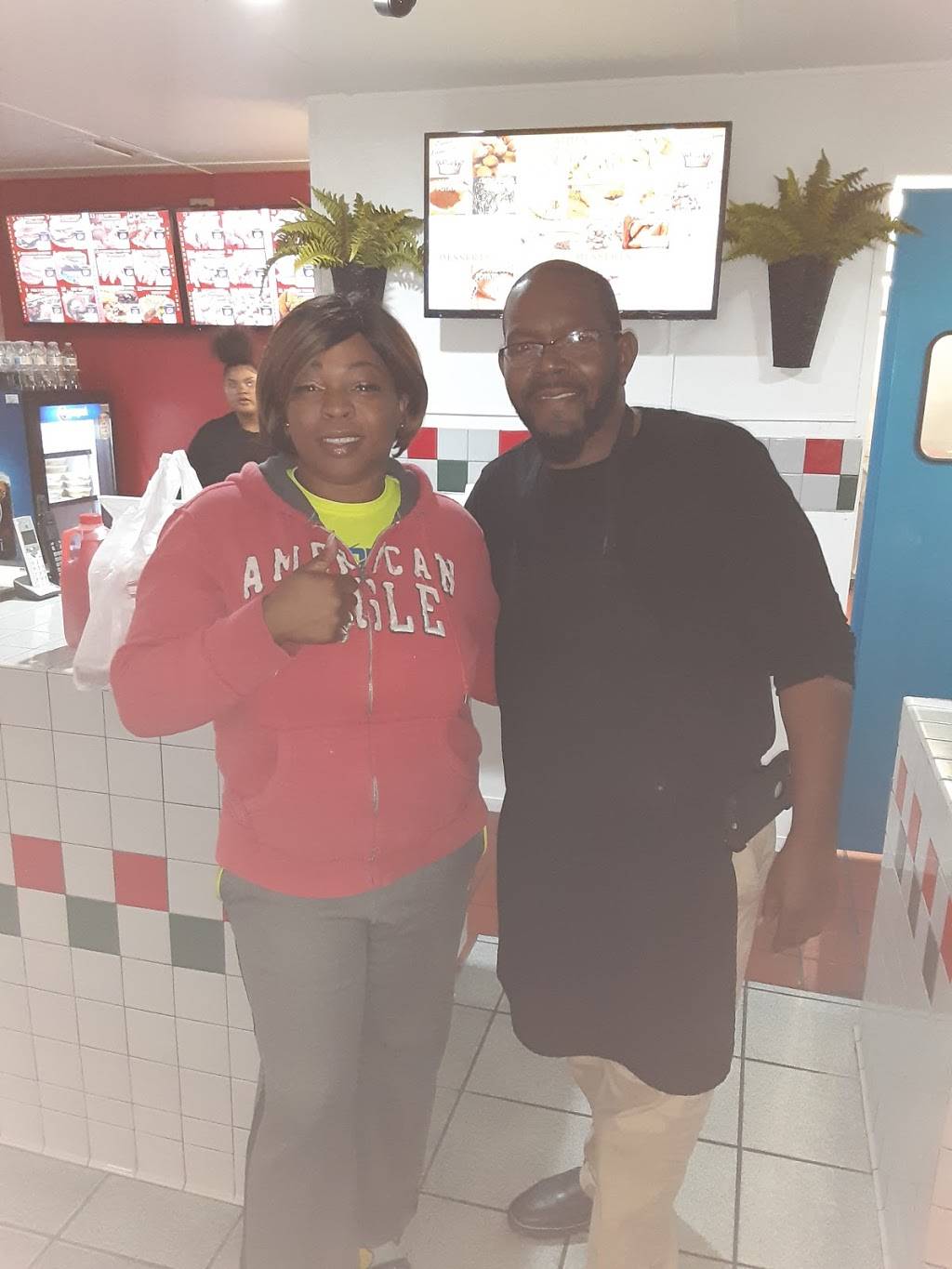 Crown Fried Chicken Ramsey Street | restaurant | 3404 Ramsey St, Fayetteville, NC 28311, USA | 9107792261 OR +1 910-779-2261