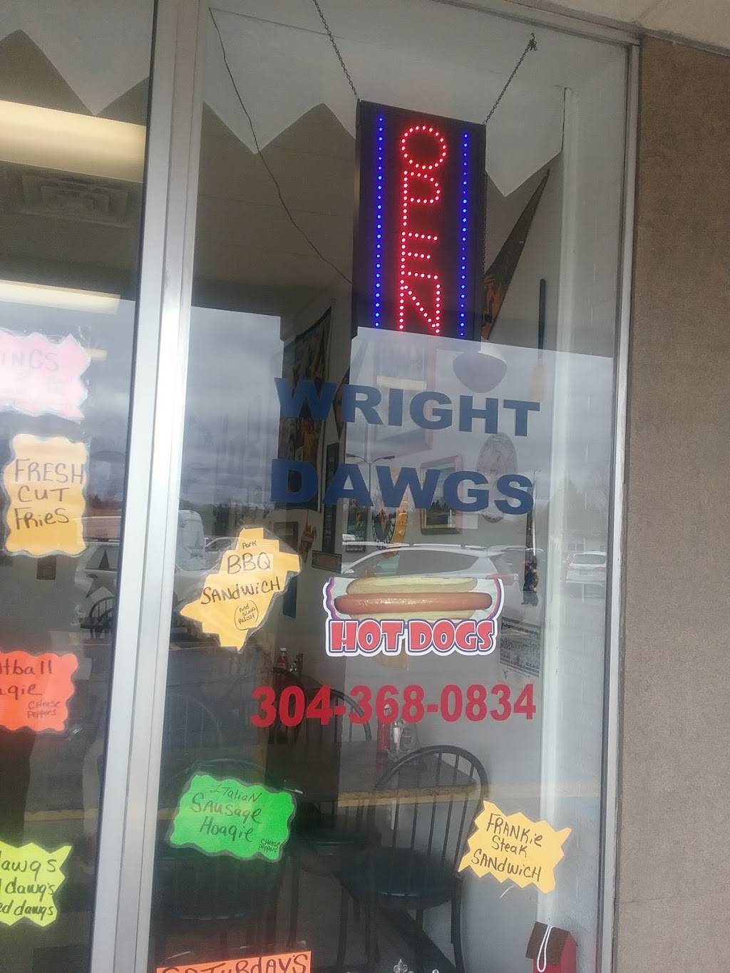 Wright Dawgs | restaurant | 1228 Country Club Rd, Fairmont, WV 26554, USA | 3043680834 OR +1 304-368-0834