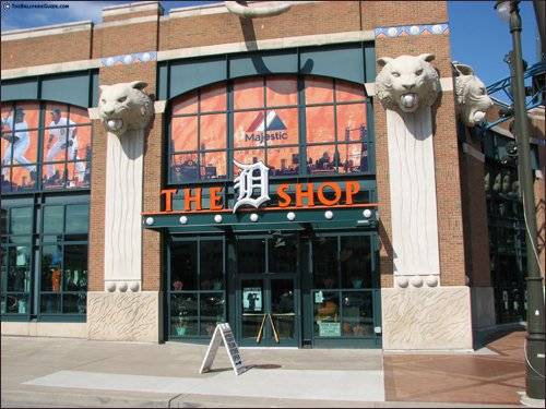 The Corner Tap Room | restaurant | 2100 Woodward Ave, Witherell St, Detroit, MI 48201, USA | 3134712888 OR +1 313-471-2888