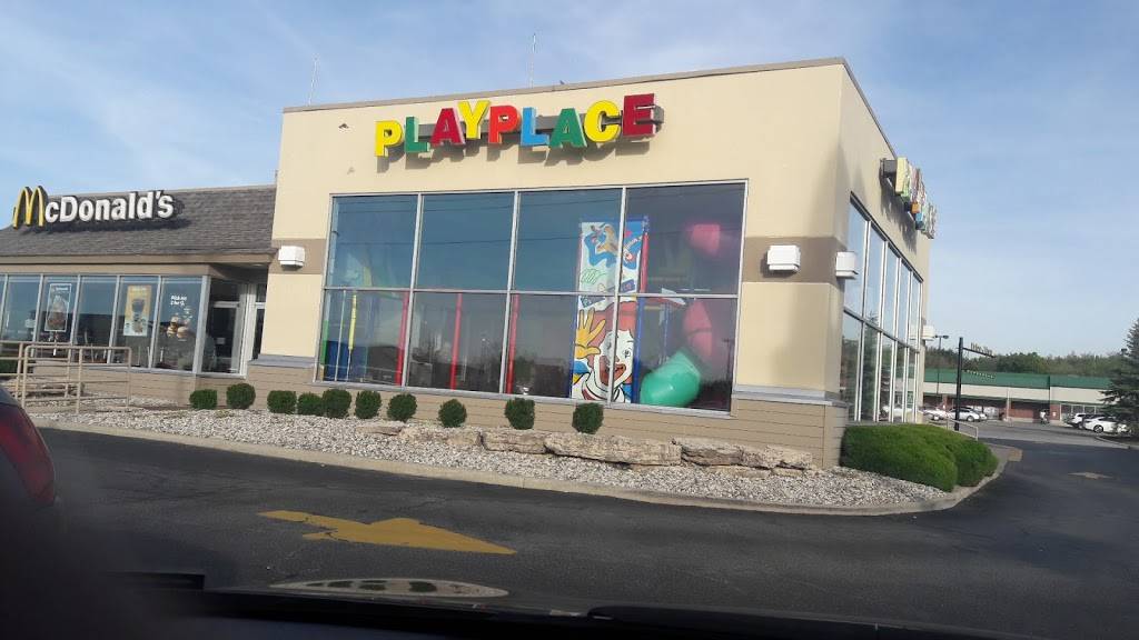 McDonalds | cafe | 10885 Randolph St, Crown Point, IN 46307, USA | 2196621996 OR +1 219-662-1996