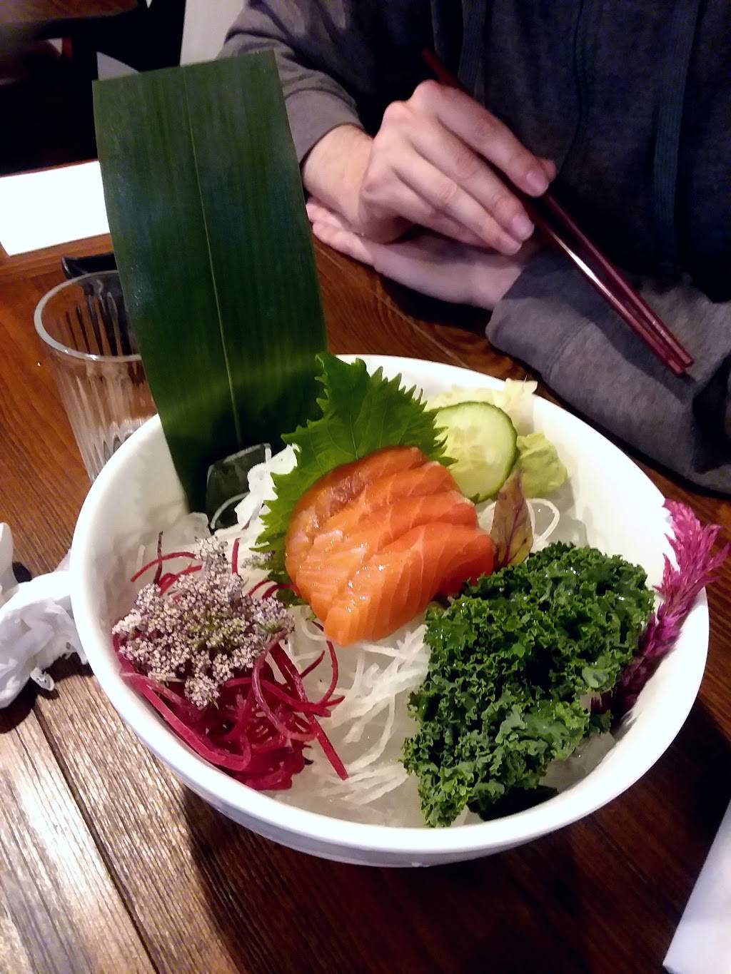 Bluefin Sushi and Thai Restaurant | restaurant | 3211 Encinal Ave, Alameda, CA 94501, USA | 5105221269 OR +1 510-522-1269