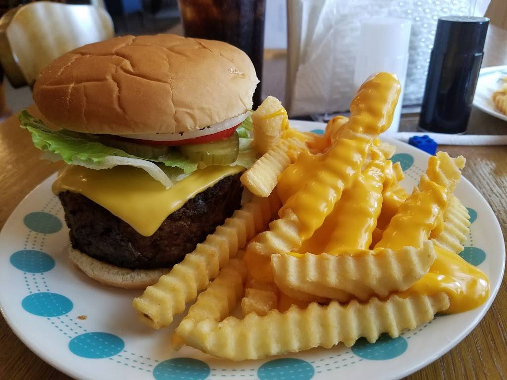 Uncle Donnies Diner | restaurant | 44 1 St, Maury City, TN 38050, USA | 7316562662 OR +1 731-656-2662