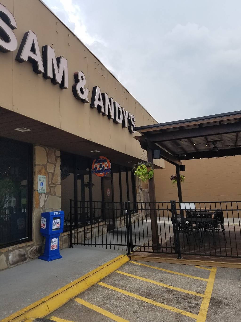 Sam & Andys Fountain City | restaurant | 2613 Adair Dr, Knoxville, TN 37918, USA | 8652819539 OR +1 865-281-9539