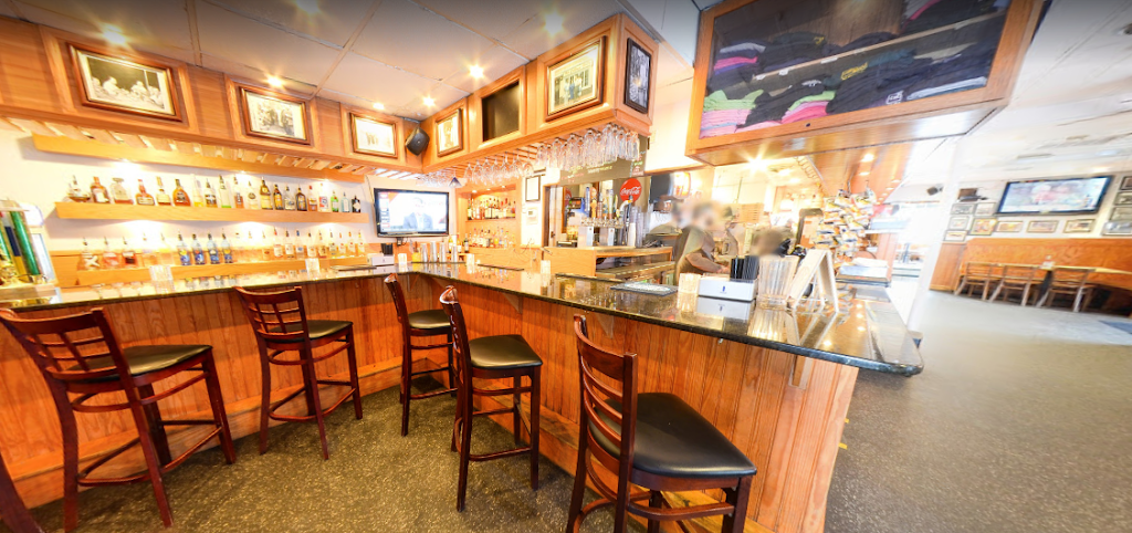 College Delly | restaurant | 336 Richmond Rd, Williamsburg, VA 23185, USA | 7572293915 OR +1 757-229-3915