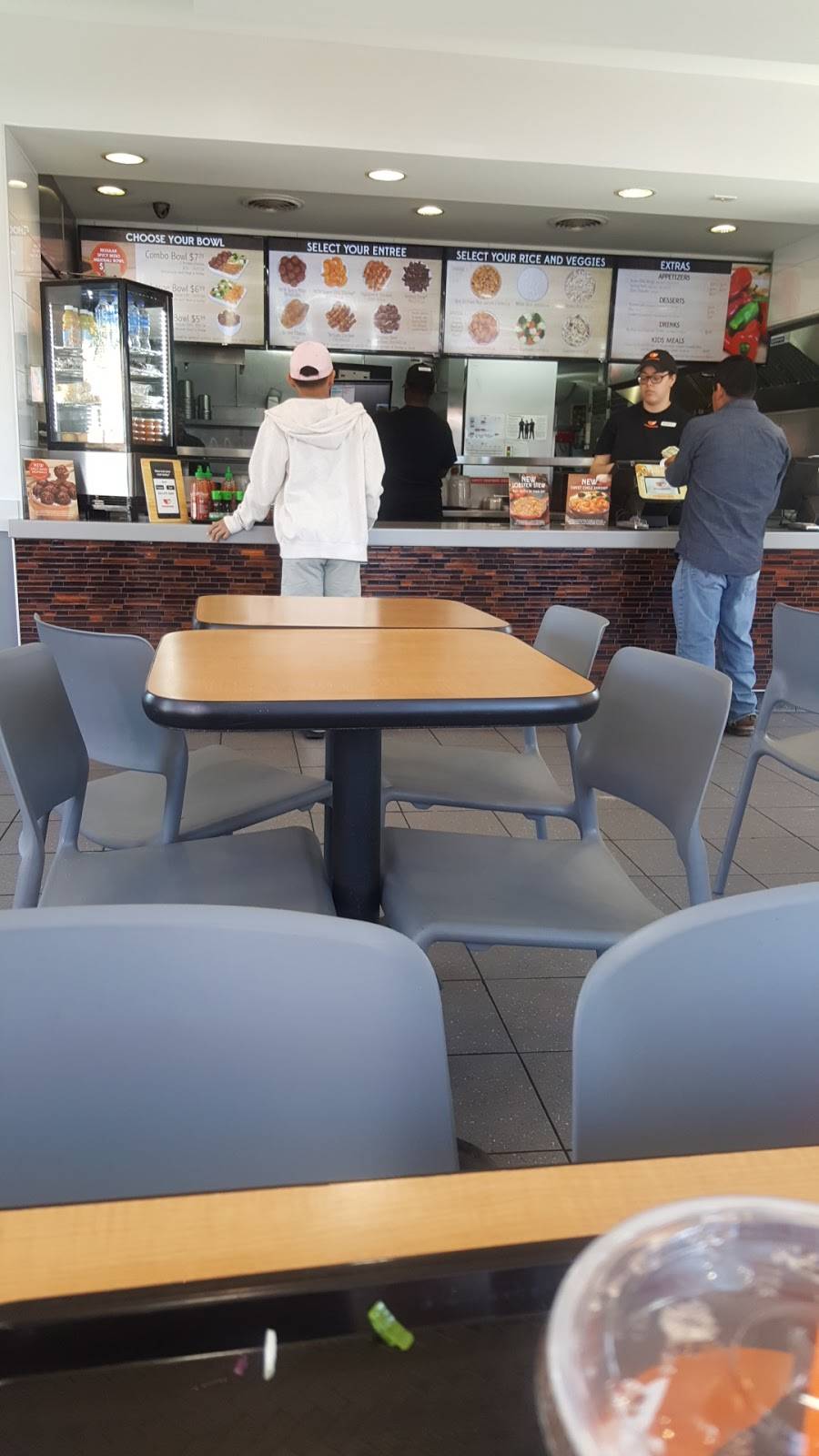 Yoshinoya Rosecrans & Prairie | restaurant | 14308 Prairie Ave, Hawthorne, CA 90250, USA | 3109783074 OR +1 310-978-3074