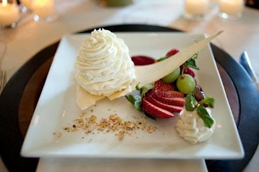 City Club of Wilmington | restaurant | 23 S 2nd St, Wilmington, NC 28401, USA | 9103431880 OR +1 910-343-1880