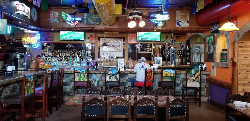 7 Leguas Mexican Restaurant | restaurant | 15949 TX-105, Montgomery, TX 77356, USA | 9365885056 OR +1 936-588-5056