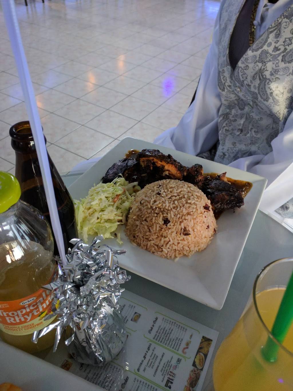 Central Bar & Grill | restaurant | 2007 Lawrence Ave W, York, ON M9N 3V1, Canada | 4169150508 OR +1 416-915-0508