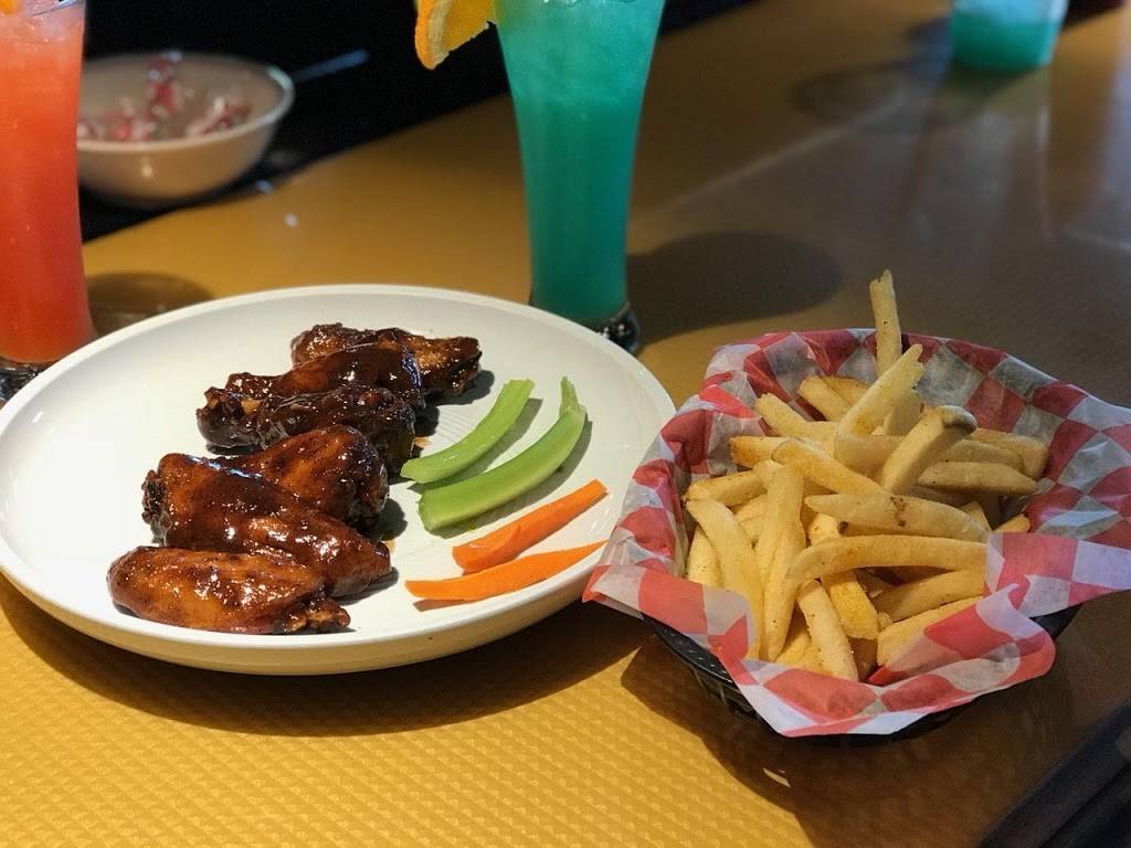 Jamaica House Sports Bar & Grill | restaurant | 2206 Carolina Beach Rd, Wilmington, NC 28401, USA | 9108338347 OR +1 910-833-8347