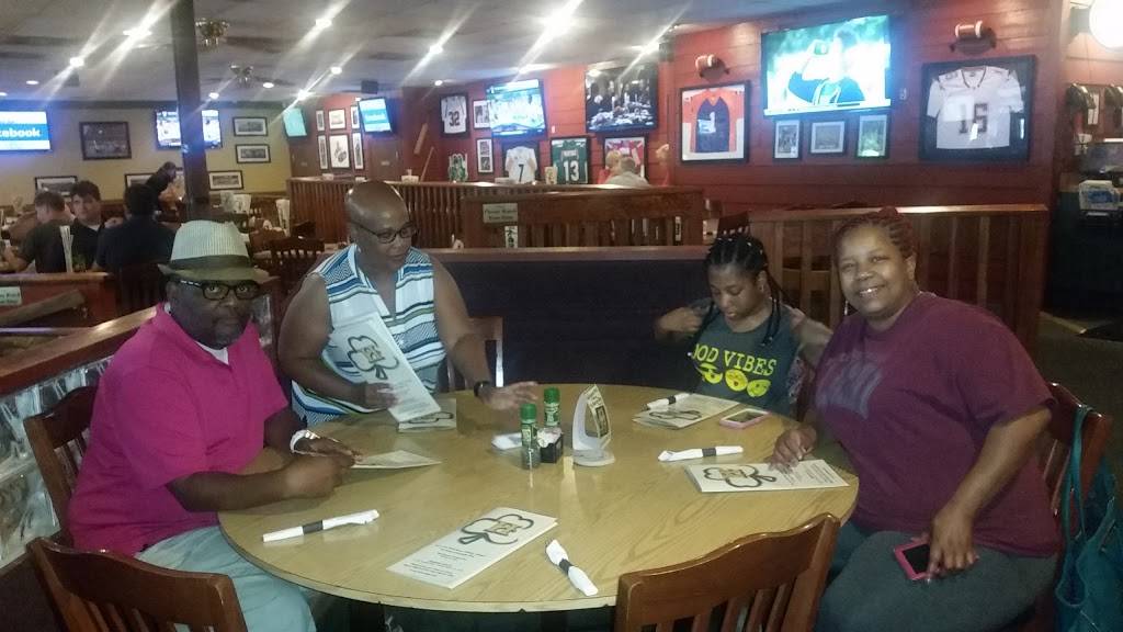 Houligans | restaurant | 1110 W Granada Blvd, Ormond Beach, FL 32174, USA | 3866737878 OR +1 386-673-7878