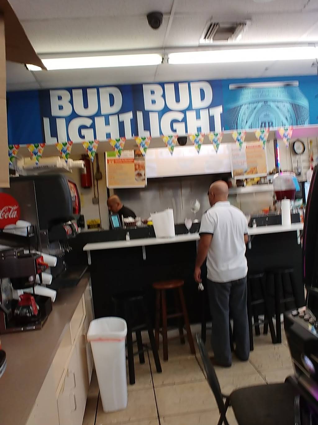 Big Boys Taqueria | restaurant | 4500 W Illinois Ave, Dallas, TX 75211, USA | 2143397434 OR +1 214-339-7434