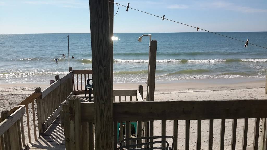 Surf City Squeeze | restaurant | 14600 Lakeside Cir # F103, Sterling Heights, MI 48313, USA | 5865663335 OR +1 586-566-3335