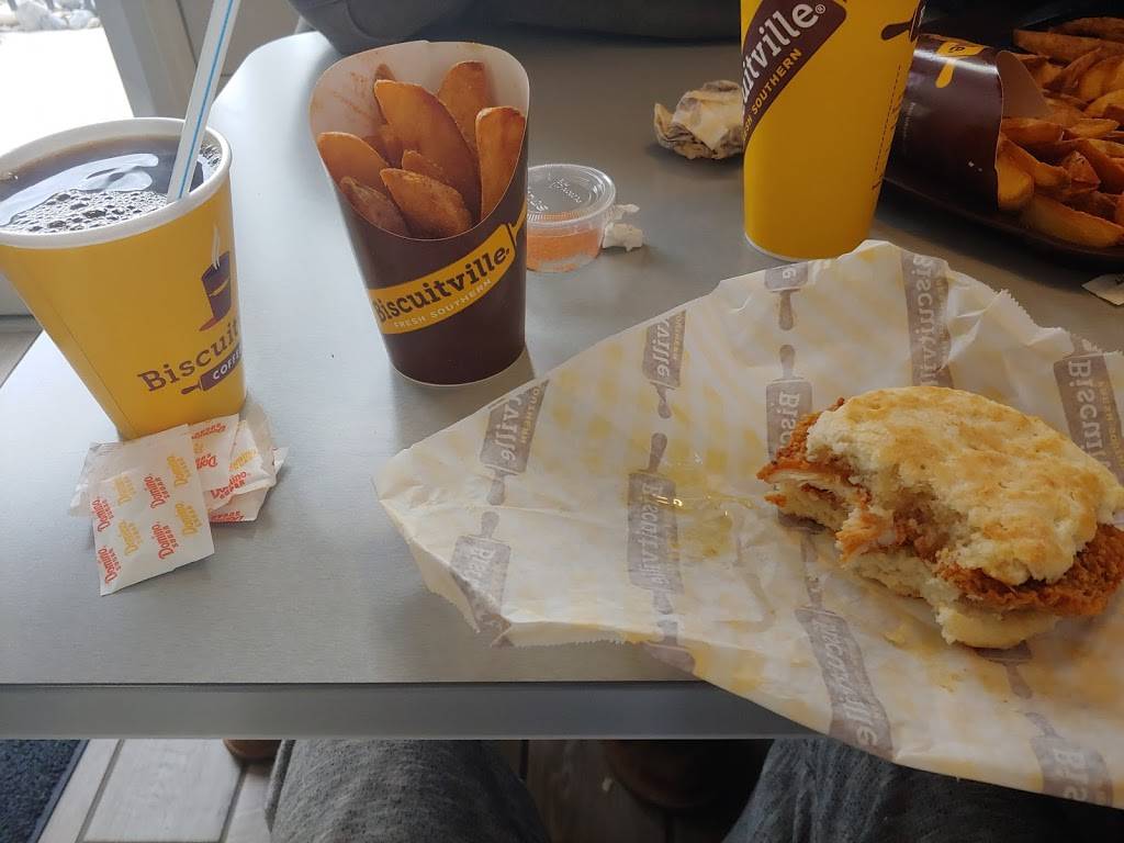 Biscuitville | cafe | 8123 Timberlake Rd, Lynchburg, VA 24502, USA | 4342370329 OR +1 434-237-0329