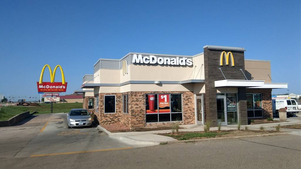 McDonalds | cafe | 1001 Hawkeye Ave SW, Le Mars, IA 51031, USA | 7125468519 OR +1 712-546-8519