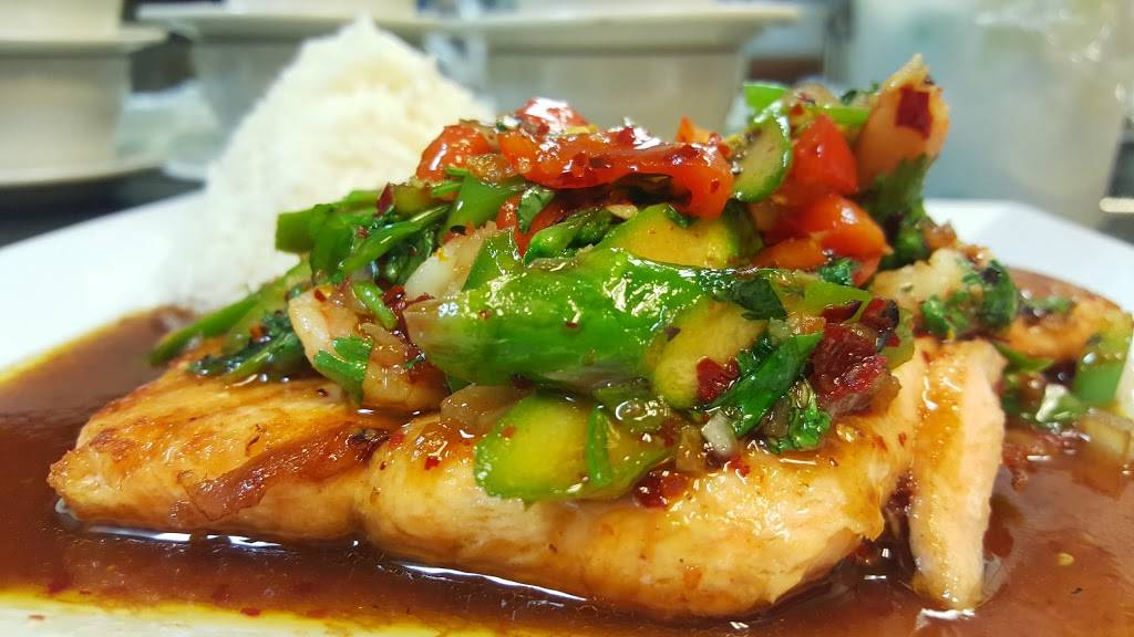 Thai Thip | restaurant | 461 W Harwood Rd, Hurst, TX 76054, USA | 8172857298 OR +1 817-285-7298