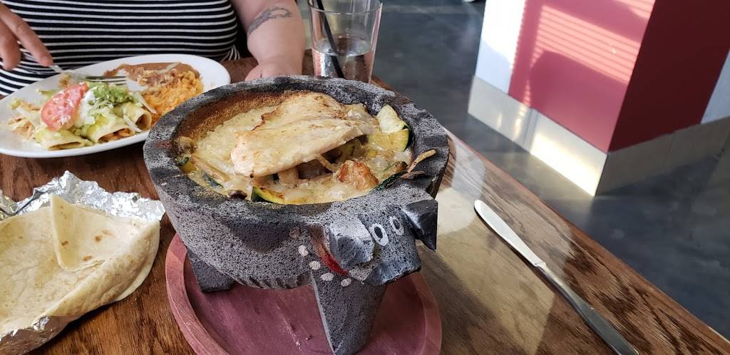 Mi Casa Mexican Cuisine | restaurant | 506 Knox Square Dr, Galesburg, IL 61401, USA | 3093517691 OR +1 309-351-7691