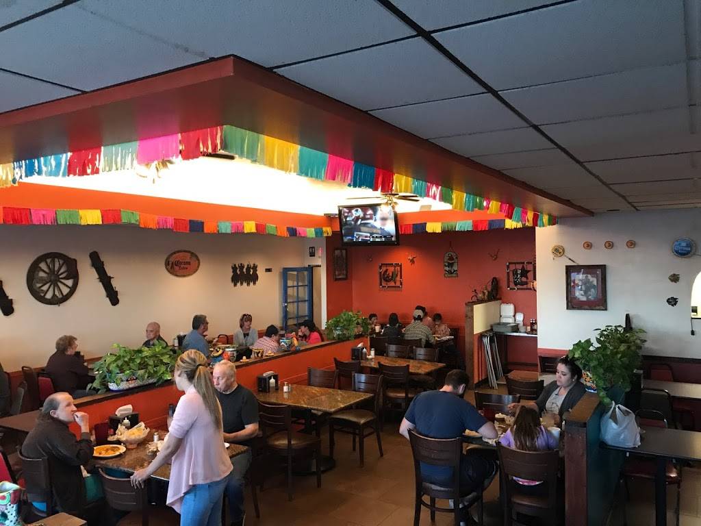 Los Compadres Cafe | restaurant | 1316 N Interstate Dr, Norman, OK 73072, USA | 4053608680 OR +1 405-360-8680