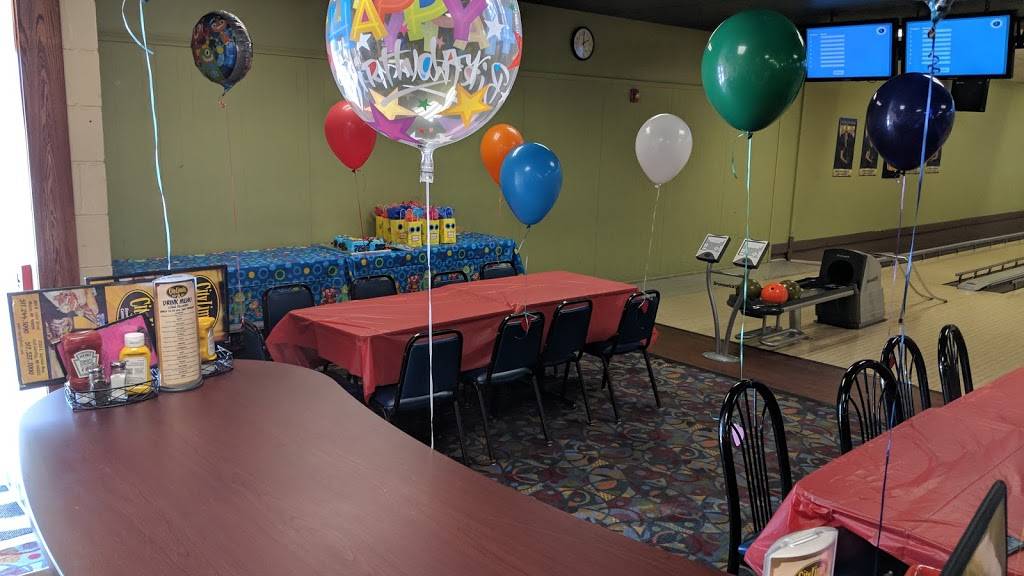 City Limits East | restaurant | 2120 E Saginaw Hwy, East Lansing, MI 48823, USA | 5173377000 OR +1 517-337-7000