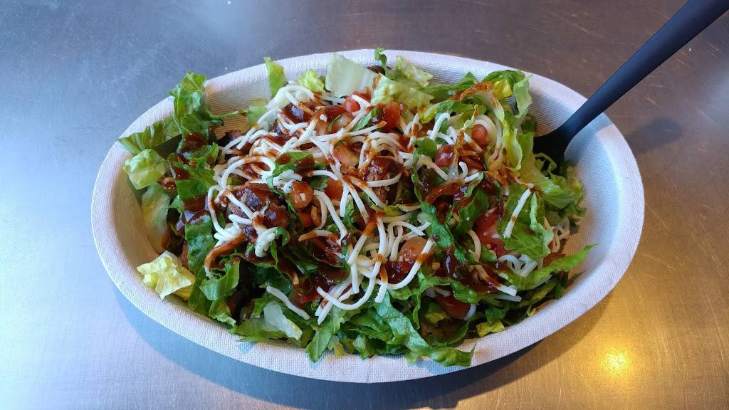Chipotle Mexican Grill | restaurant | 3941 41st Ave Dr, Moline, IL 61265, USA | 3092770172 OR +1 309-277-0172