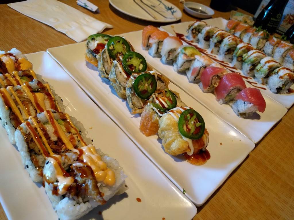 Ikura Sushi & Ramen | restaurant | 12205 Scripps Poway Pkwy #106, Poway, CA 92064, USA | 8585491818 OR +1 858-549-1818