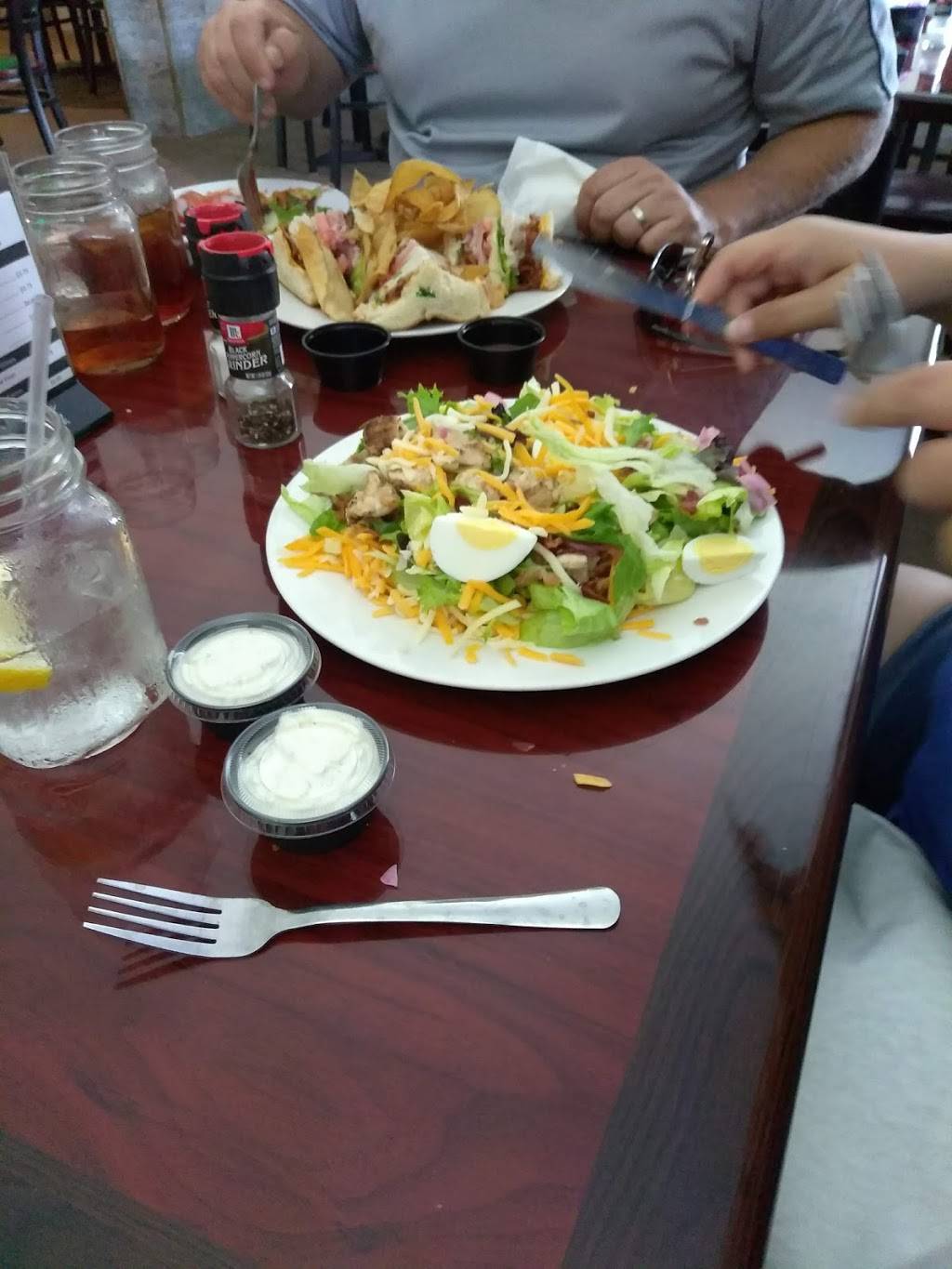 Bo Davids Restaurant & Bar | restaurant | 131 S Sun N Lakes Blvd, Lake Placid, FL 33852, USA | 8635313294 OR +1 863-531-3294