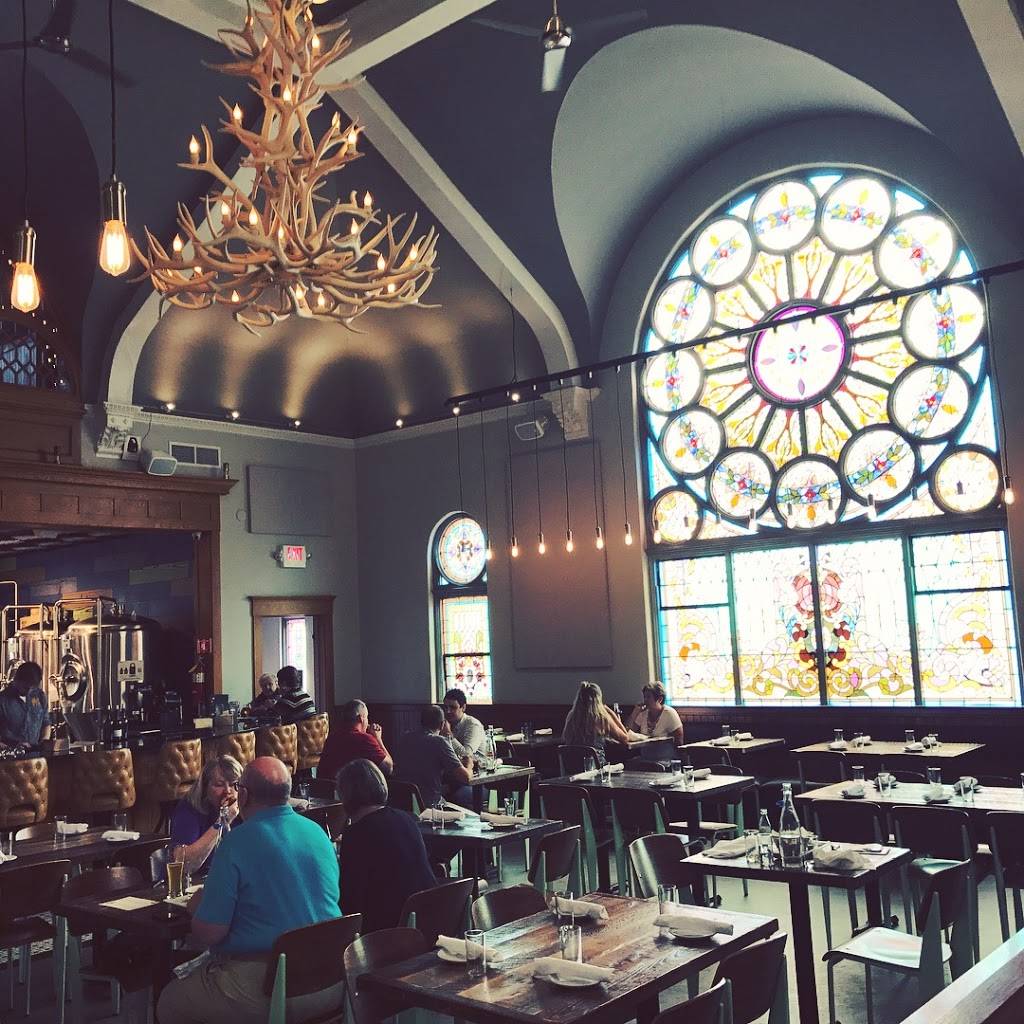 Salt Springs Brewery | restaurant | 117 S Ann Arbor St, Saline, MI 48176, USA | 7342959191 OR +1 734-295-9191