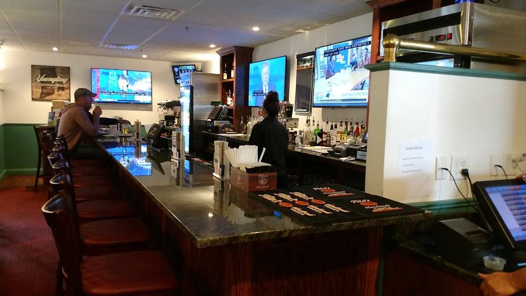 Uncle Tonys Pizza & Pasta | restaurant | 46 Putnam Pike, Johnston, RI 02919, USA | 4012318111 OR +1 401-231-8111