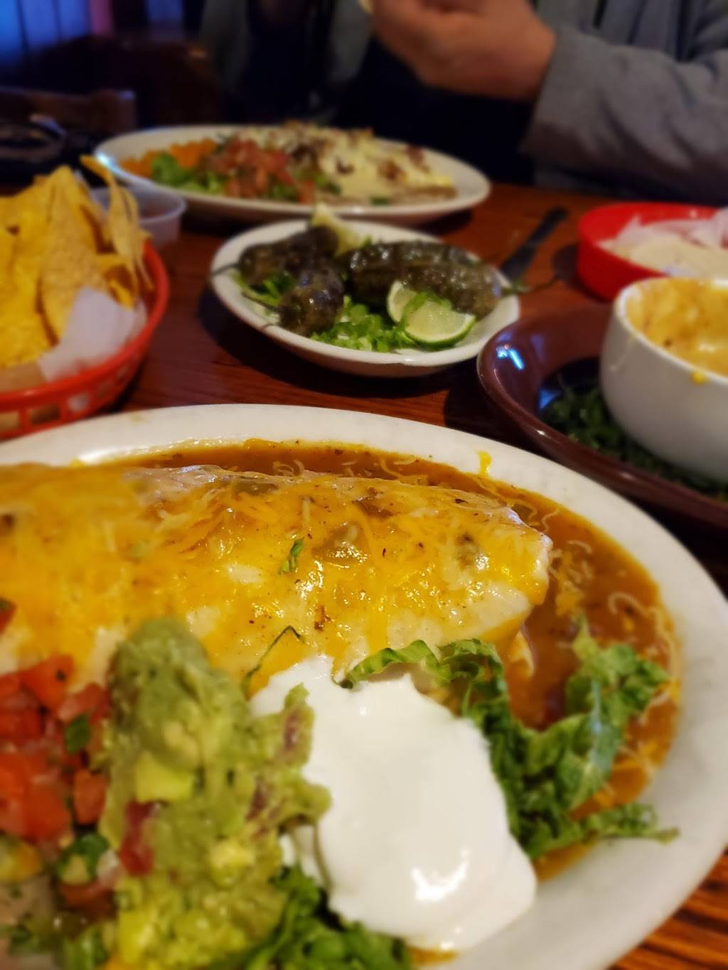 El Pacifico | restaurant | 920 Grand Ave, Grand Lake, CO 80447, USA | 9706279322 OR +1 970-627-9322