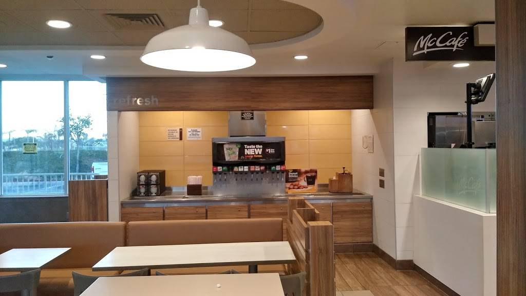 McDonalds | cafe | 11330 Hawthorne Blvd, Inglewood, CA 90303, USA | 3106779934 OR +1 310-677-9934