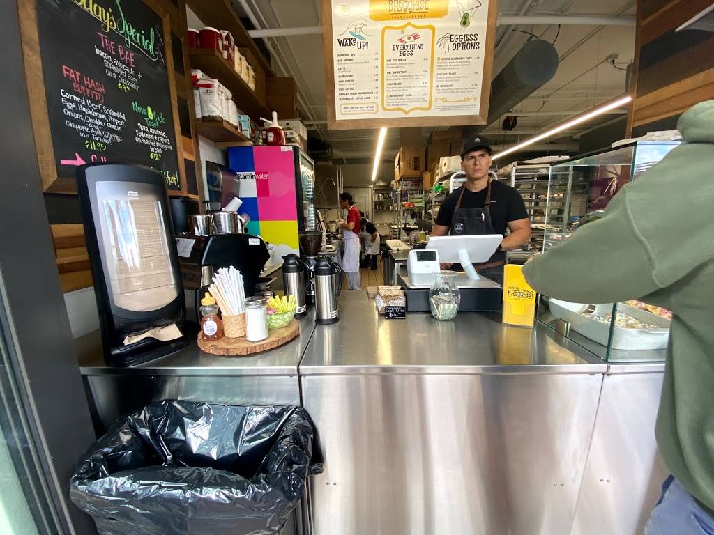 Two Fat BrEGGfast | meal takeaway | 32 SE 2nd Ave, Delray Beach, FL 33444, USA | 5612655350 OR +1 561-265-5350