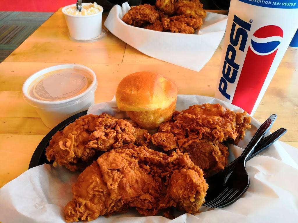 Ezells Famous Chicken | restaurant | Evergreen Village Shopping Center, 1645 140th Ave NE, Bellevue, WA 98005, USA | 4256432670 OR +1 425-643-2670