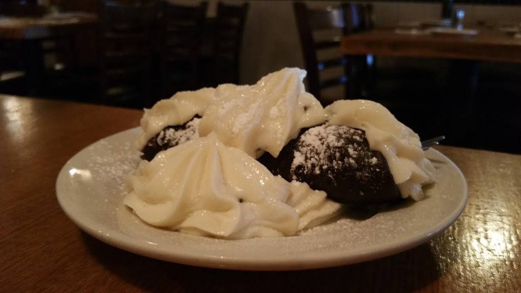 Roccos Family Restaurant | restaurant | 170 S Main St, New City, NY 10956, USA | 8456381375 OR +1 845-638-1375