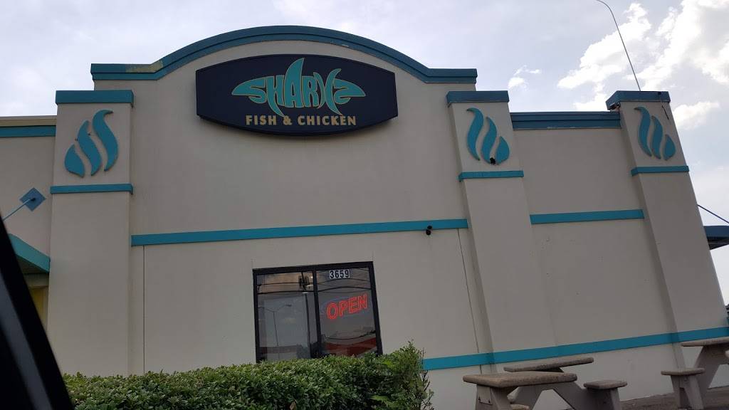 Shark’s Fish & Chicken | restaurant | 3659 Hickory Hill Rd, Memphis, TN 38115, USA | 9013600908 OR +1 901-360-0908