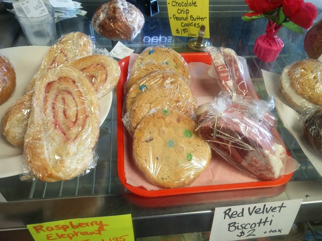 Moe Joe Country Diner | restaurant | 649 E Industrial Park Dr, Manchester, NH 03109, USA | 6036412993 OR +1 603-641-2993