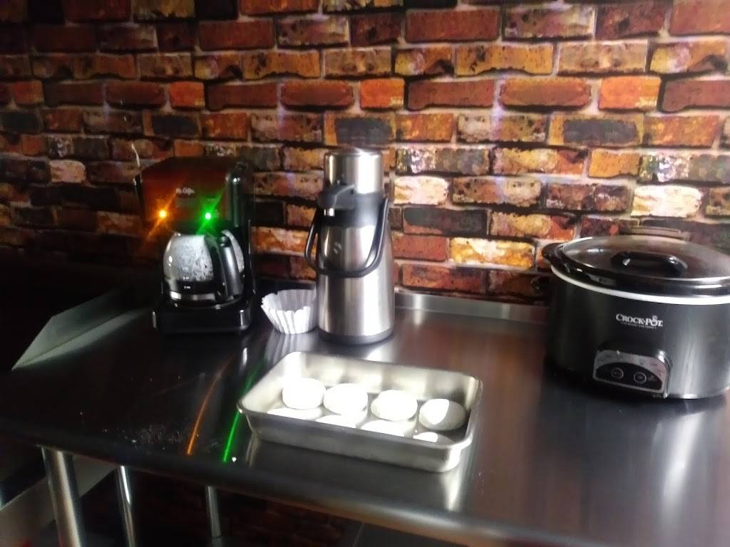 DiamondB Bar and Grill LLC | restaurant | 202 E 2nd St, Blackburn, MO 65321, USA | 6603860566 OR +1 660-386-0566