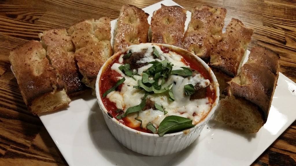 zpizza Tap Room | restaurant | 751 Center Dr #107, San Marcos, CA 92069, USA | 7603174677 OR +1 760-317-4677