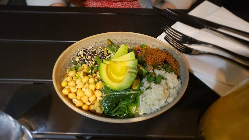 1840 Social | restaurant | 1840 Wyandotte St E, Windsor, ON N8Y 1E3, Canada | 5199828822 OR +1 519-982-8822